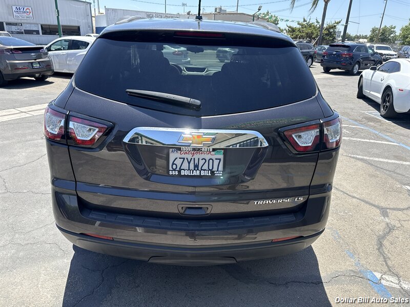 2013 Chevrolet Traverse LS - Photo 4 - Visalia, CA 93292
