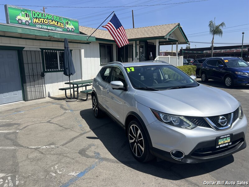 2017 Nissan Rogue Sport SL - Photo 6 - Visalia, CA 93292