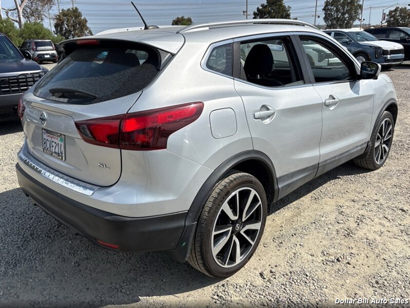 2017 Nissan Rogue Sport SL - Photo 3 - Visalia, CA 93292