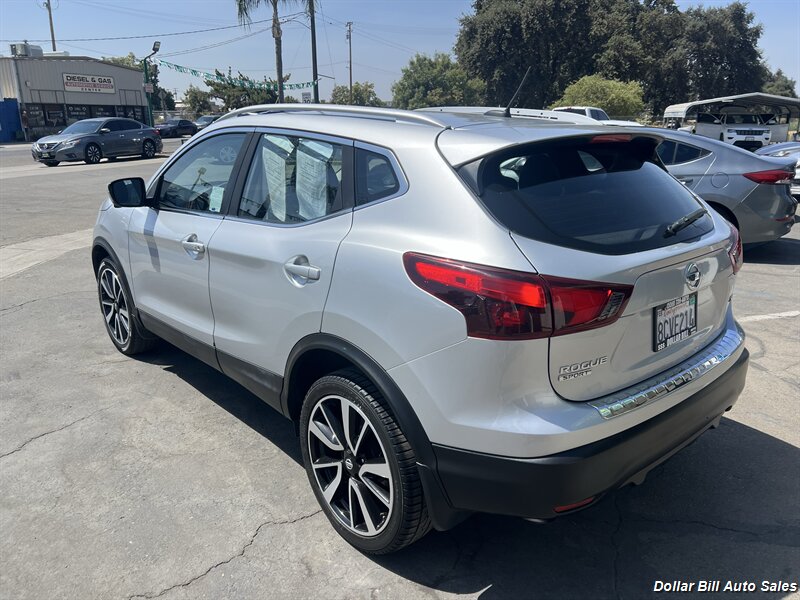 2017 Nissan Rogue Sport SL - Photo 3 - Visalia, CA 93292