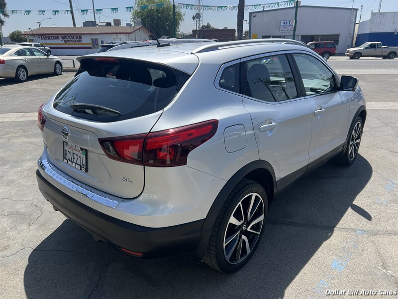 2017 Nissan Rogue Sport SL - Photo 4 - Visalia, CA 93292