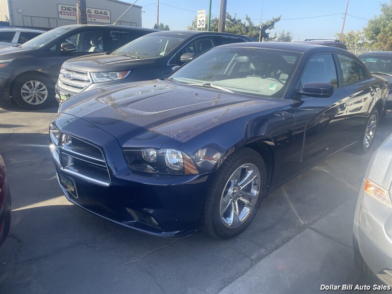 2013 Dodge Charger SXT   - Photo 2 - Visalia, CA 93292