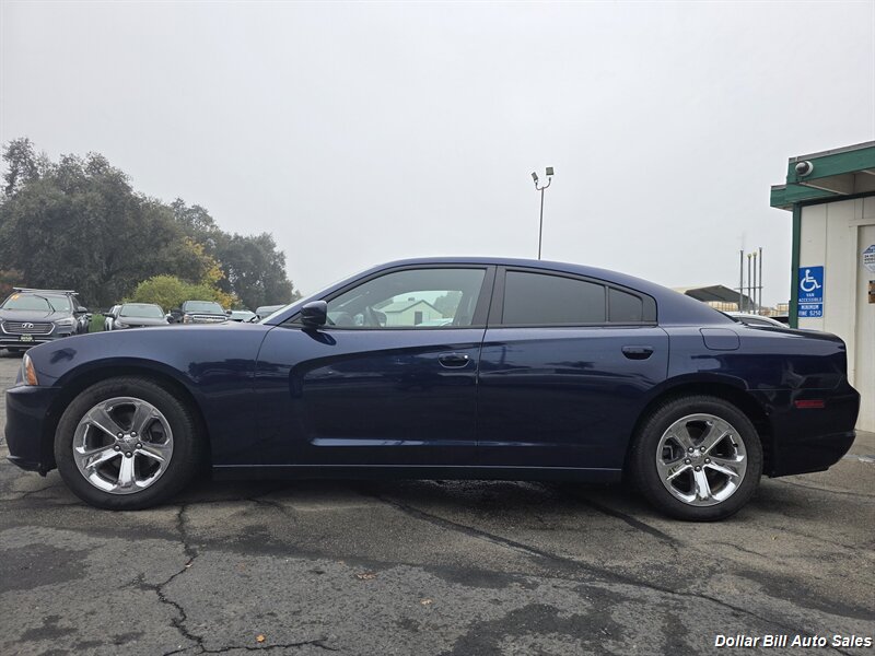 2013 Dodge Charger SXT - Photo 4 - Visalia, CA 93292