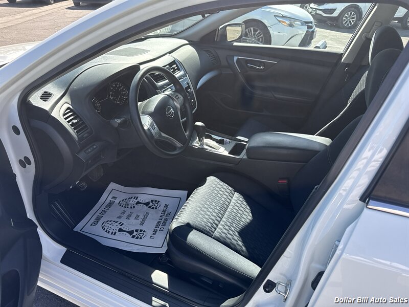 2017 Nissan Altima 2.5 S - Photo 8 - Visalia, CA 93292