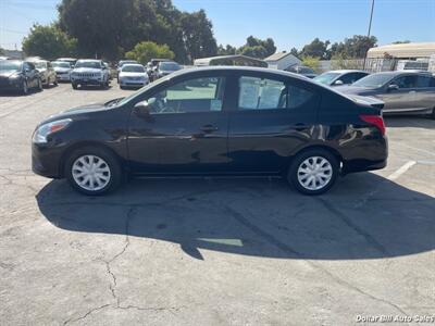 2017 Nissan Versa 1.6 S Plus   - Photo 4 - Visalia, CA 93292