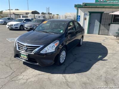 2017 Nissan Versa 1.6 S Plus   - Photo 3 - Visalia, CA 93292