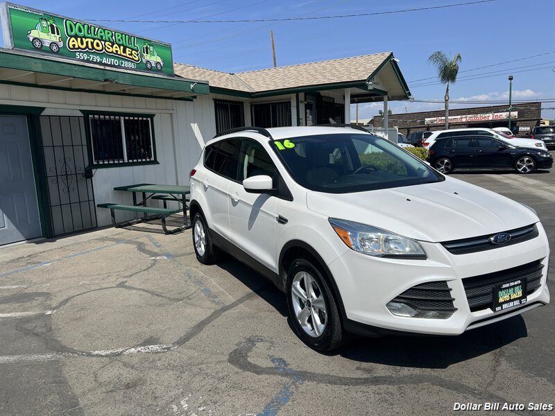 2016 Ford Escape SE - Photo 6 - Visalia, CA 93292