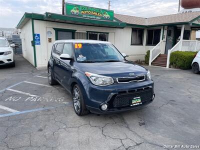 2016 Kia Soul +   - Photo 1 - Visalia, CA 93292