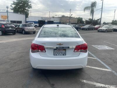 2016 Chevrolet Cruze Limited 1LT Auto   - Photo 6 - Visalia, CA 93292