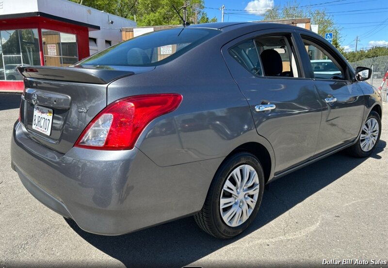 2019 Nissan Versa SV - Photo 2 - Visalia, CA 93292