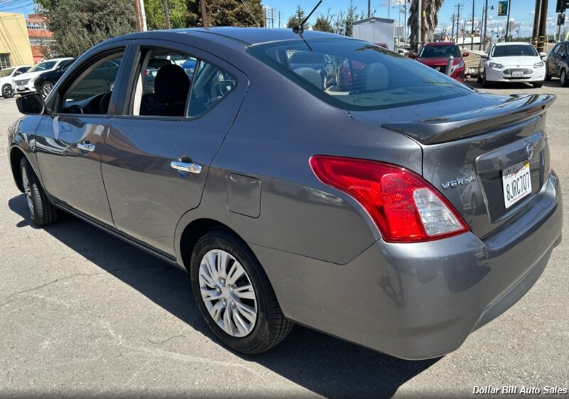 2019 Nissan Versa SV - Photo 4 - Visalia, CA 93292