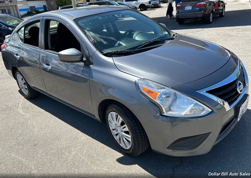 2019 Nissan Versa SV - Photo 3 - Visalia, CA 93292