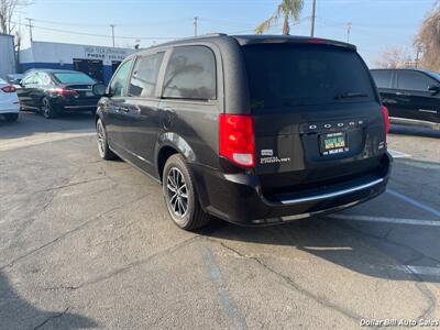 2018 Dodge Grand Caravan GT   - Photo 5 - Visalia, CA 93292