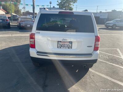 2017 Jeep Patriot Latitude   - Photo 6 - Visalia, CA 93292