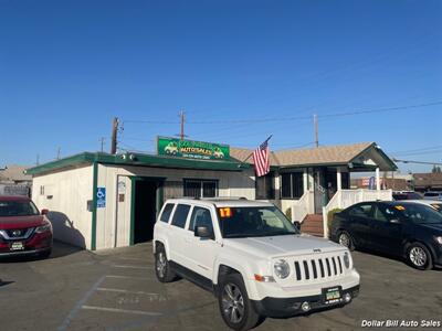 2017 Jeep Patriot Latitude   - Photo 1 - Visalia, CA 93292