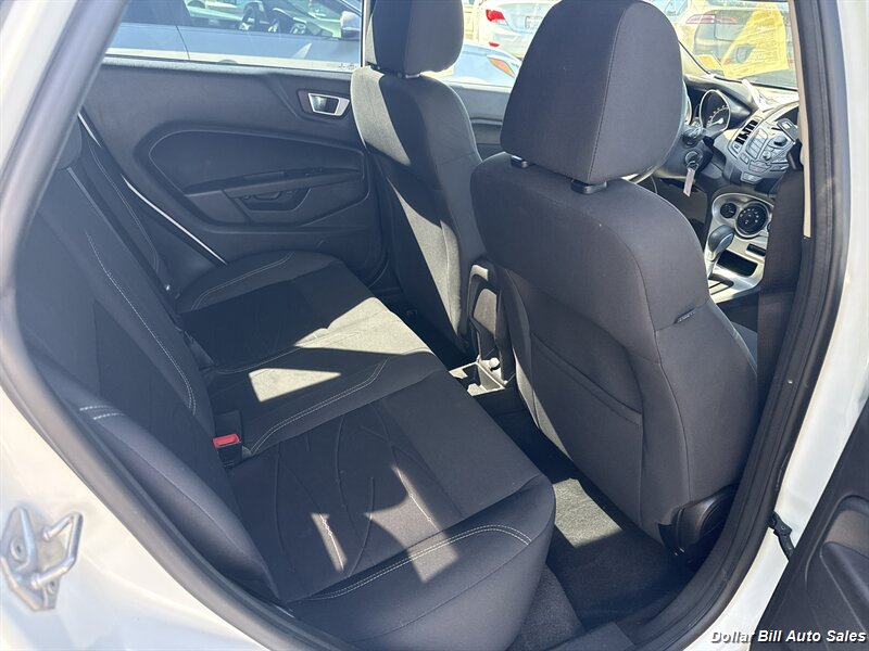 2014 Ford Fiesta SE - Photo 8 - Visalia, CA 93292