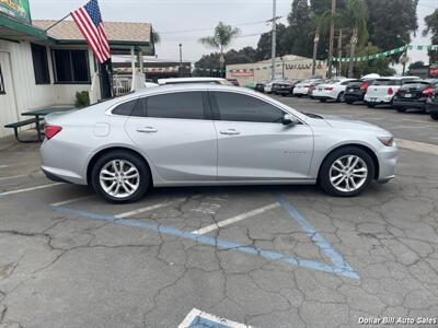 2018 Chevrolet Malibu LT   - Photo 8 - Visalia, CA 93292