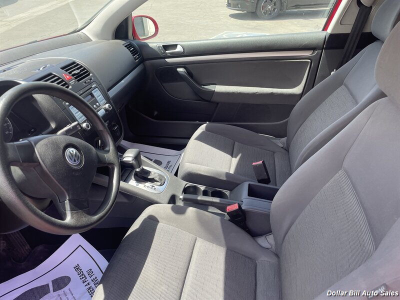 2007 Volkswagen Rabbit   - Photo 10 - Visalia, CA 93292