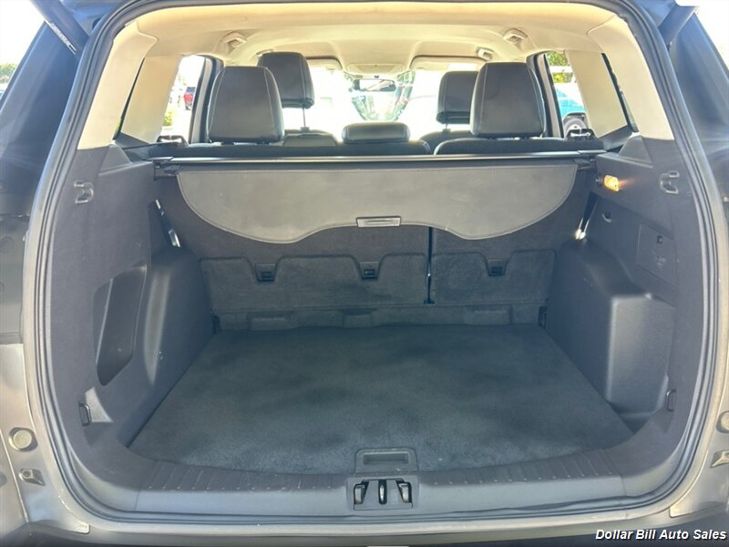 2017 Ford Escape SE - Photo 9 - Visalia, CA 93292