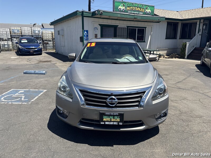 2015 Nissan Altima 2.5 SV - Photo 2 - Visalia, CA 93292