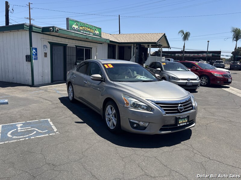 2015 Nissan Altima 2.5 SV   - Photo 1 - Visalia, CA 93292