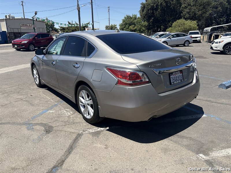 2015 Nissan Altima 2.5 SV - Photo 5 - Visalia, CA 93292