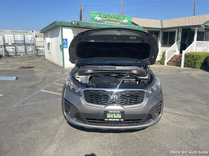 2019 Kia Sorento LX V6   - Photo 9 - Visalia, CA 93292