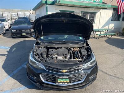 2017 Chevrolet Cruze Premier Auto   - Photo 9 - Visalia, CA 93292