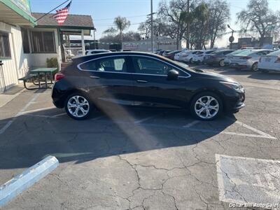 2017 Chevrolet Cruze Premier Auto   - Photo 8 - Visalia, CA 93292