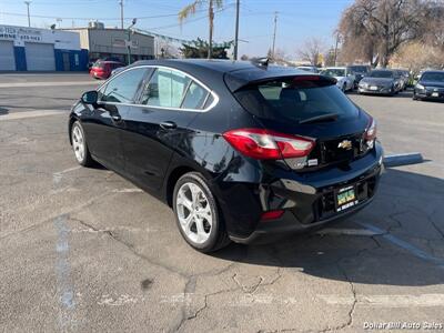 2017 Chevrolet Cruze Premier Auto   - Photo 5 - Visalia, CA 93292