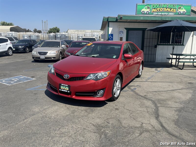 2012 Toyota Camry SE   - Photo 3 - Visalia, CA 93292