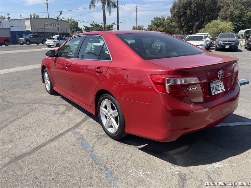 2012 Toyota Camry SE   - Photo 5 - Visalia, CA 93292