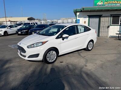 2014 Ford Fiesta SE   - Photo 3 - Visalia, CA 93292