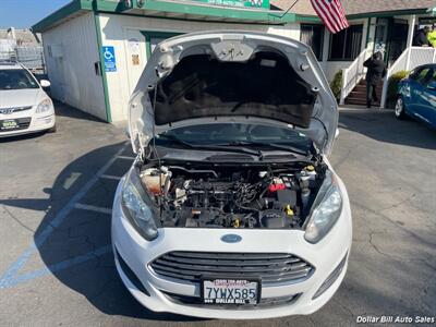 2014 Ford Fiesta SE   - Photo 9 - Visalia, CA 93292