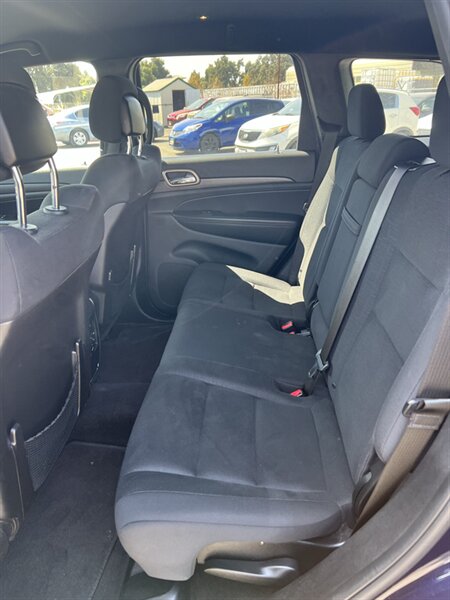 2016 Jeep Grand Cherokee Laredo - Photo 8 - Visalia, CA 93292