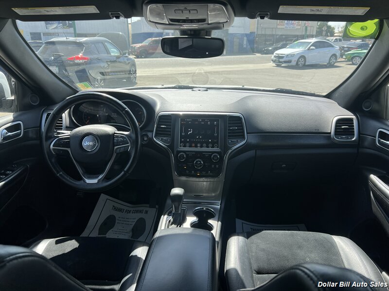 2018 Jeep Grand Cherokee Laredo - Photo 10 - Visalia, CA 93292