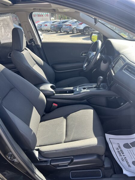 2019 Honda HR-V EX - Photo 11 - Visalia, CA 93292
