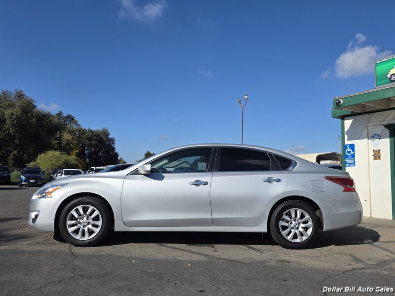 2013 Nissan Altima 2.5 S - Photo 4 - Visalia, CA 93292