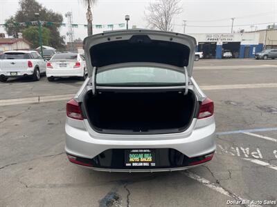 2019 Hyundai ELANTRA SEL   - Photo 9 - Visalia, CA 93292