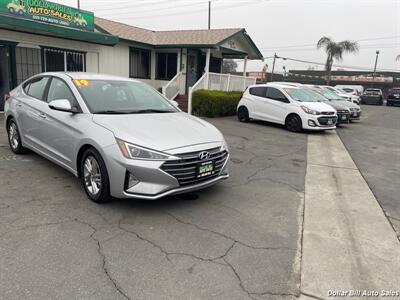 2019 Hyundai ELANTRA SEL   - Photo 1 - Visalia, CA 93292