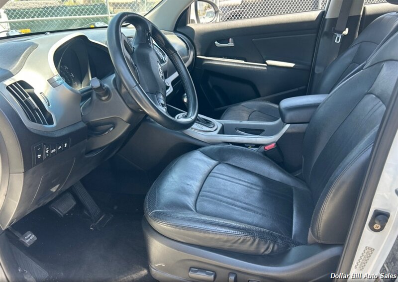 2016 Kia Sportage EX - Photo 5 - Visalia, CA 93292