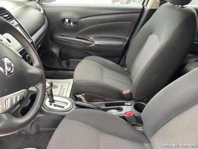 2019 Nissan Versa SV   - Photo 10 - Visalia, CA 93292