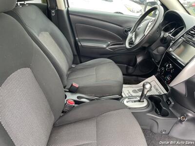 2019 Nissan Versa SV   - Photo 14 - Visalia, CA 93292