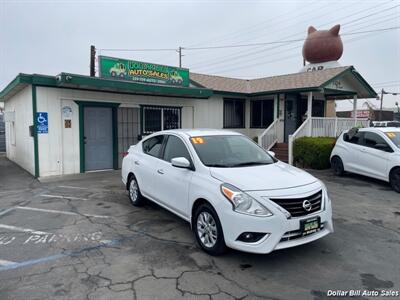 2019 Nissan Versa SV   - Photo 1 - Visalia, CA 93292