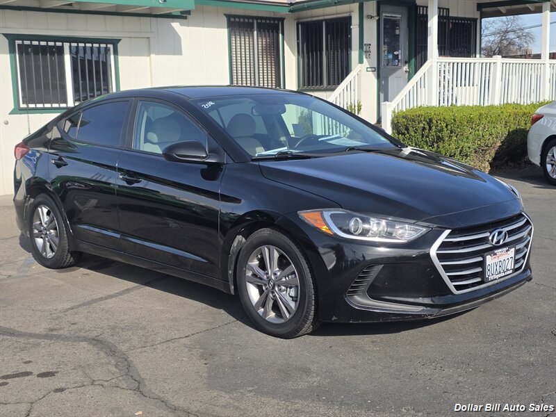 2018 Hyundai Elantra SEL's photo