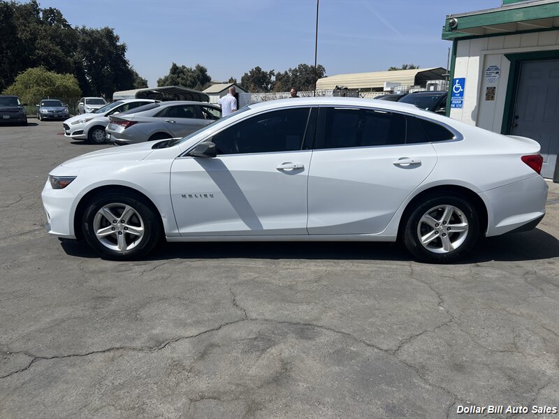 2018 Chevrolet Malibu LS - Photo 2 - Visalia, CA 93292