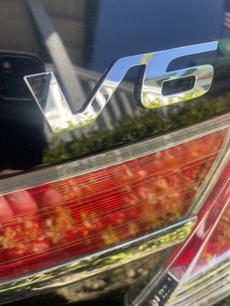 2011 Honda Accord EX-L V6   - Photo 8 - Visalia, CA 93292