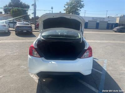 2018 Nissan Versa SV   - Photo 12 - Visalia, CA 93292