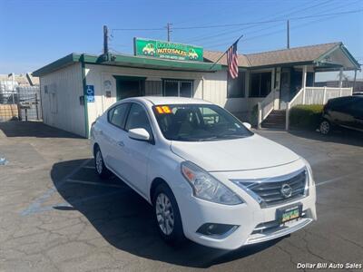 2018 Nissan Versa SV   - Photo 1 - Visalia, CA 93292