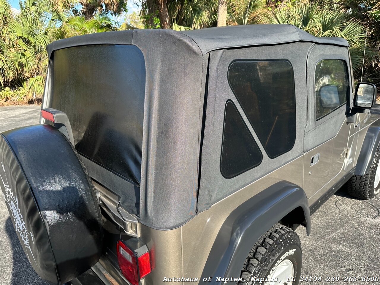 2004 Jeep Wrangler Rubicon 2dr Rubicon   - Photo 16 - Naples, FL 34104